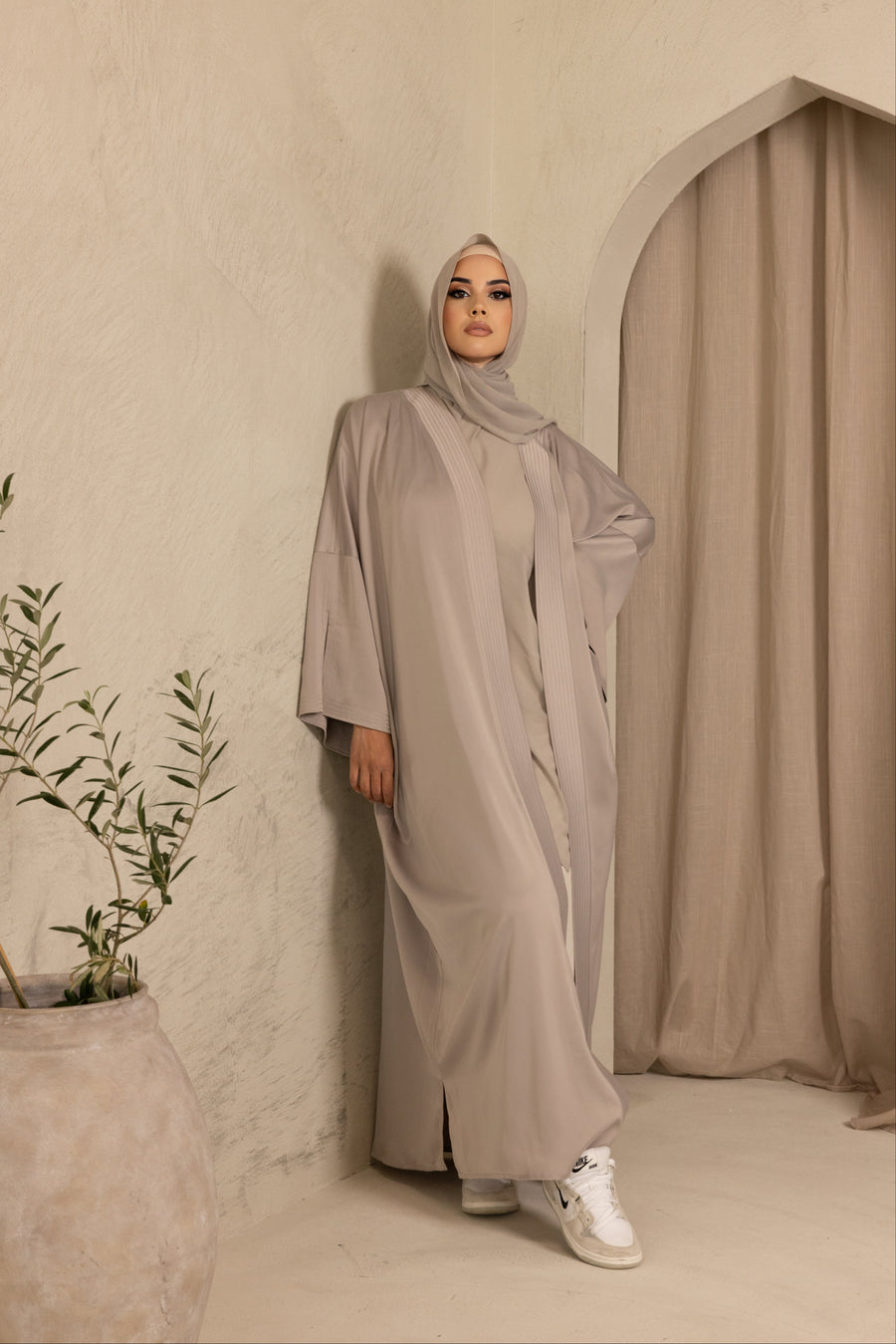 Timeless Abaya.